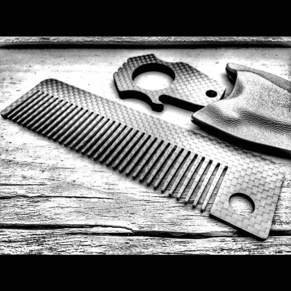 bastion carbon fiber comb